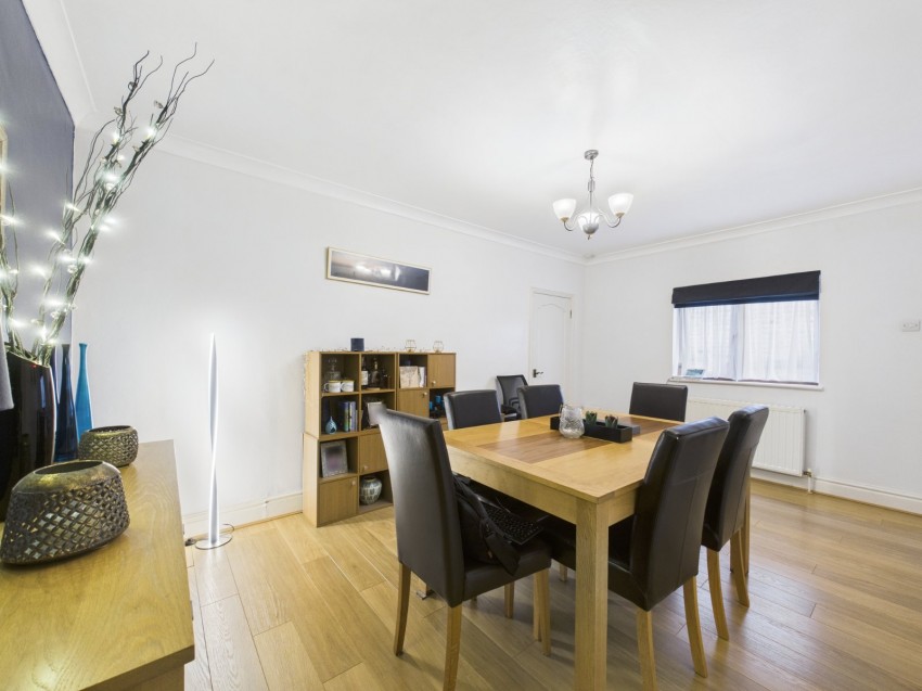 Images for Ashford, Surrey EAID:2640919782 BID:ASH