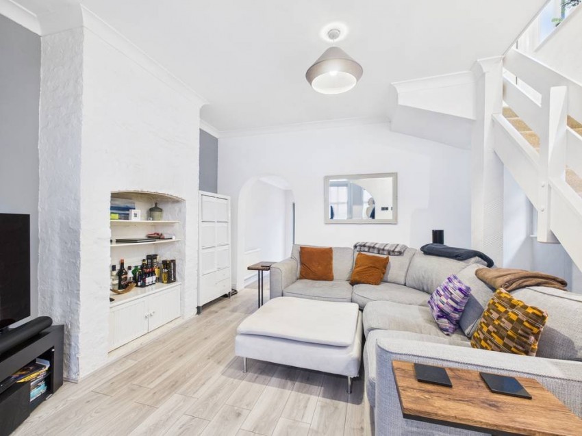 Images for Ashford, Surrey EAID:2640919782 BID:ASH