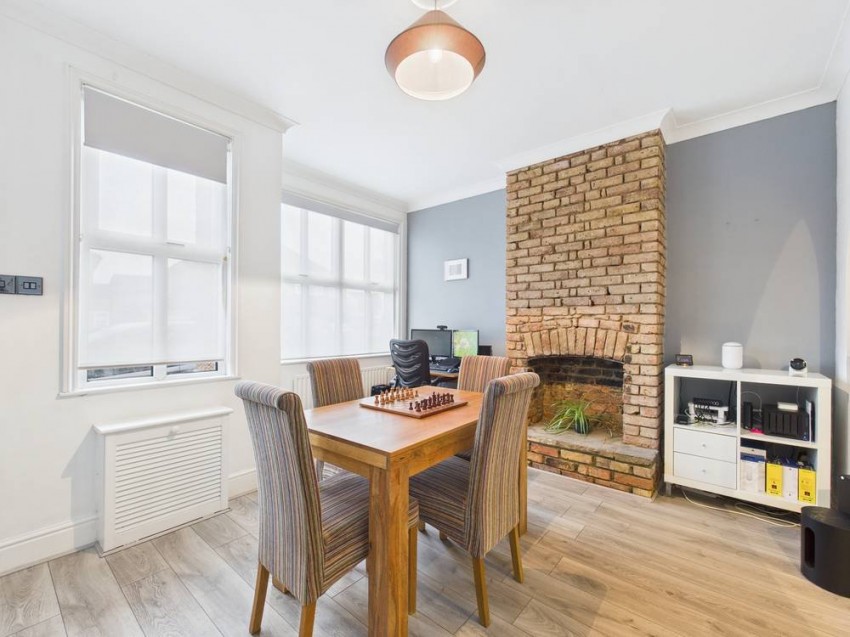 Images for Ashford, Surrey EAID:2640919782 BID:ASH