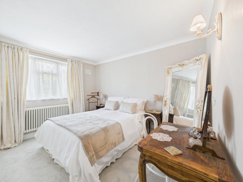 Images for Ashford, Surrey EAID:2640919782 BID:ASH