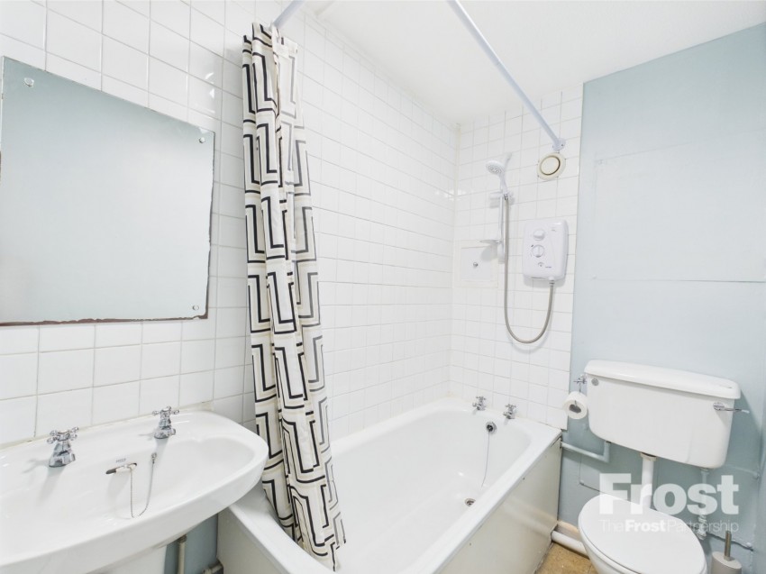 Images for Stanwell, Staines-upon-Thames, Surrey EAID:2640919782 BID:ASL