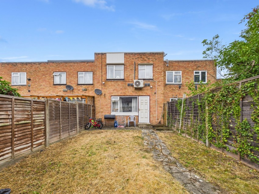 Images for Stanwell, Staines-upon-Thames, Surrey EAID:2640919782 BID:ASH