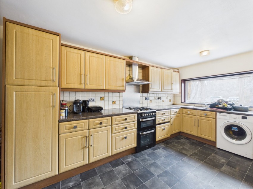 Images for Stanwell, Staines-upon-Thames, Surrey EAID:2640919782 BID:ASH