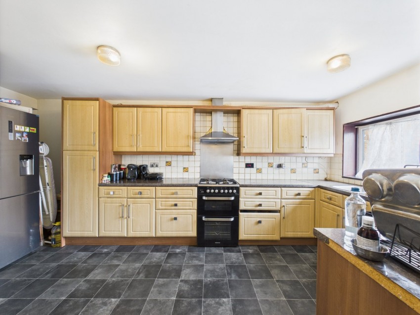 Images for Stanwell, Staines-upon-Thames, Surrey EAID:2640919782 BID:ASH
