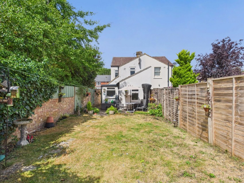 Images for Ashford, Surrey EAID:2640919782 BID:ASH