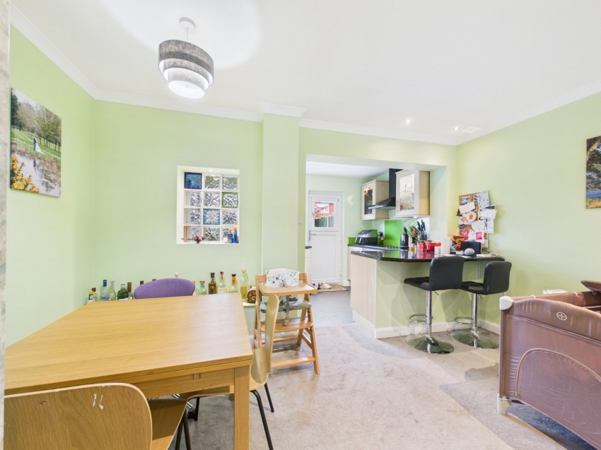 Images for Ashford, Surrey EAID:2640919782 BID:ASH