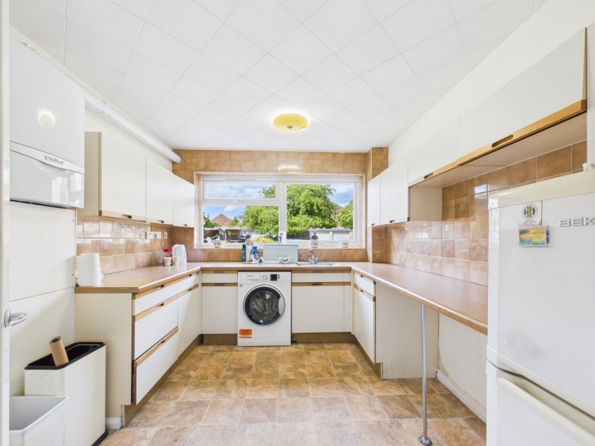 Images for Ashford, Surrey EAID:2640919782 BID:ASH