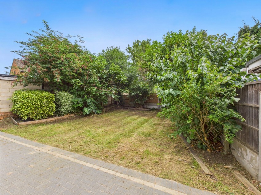 Images for Sunbury-on-Thames, Surrey EAID:2640919782 BID:ASH