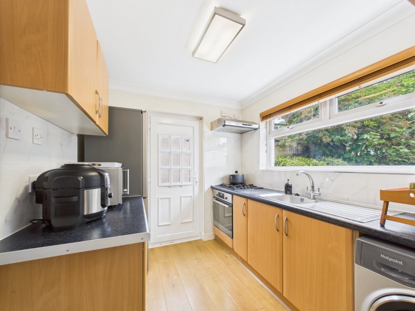 Images for Sunbury-on-Thames, Surrey EAID:2640919782 BID:ASH