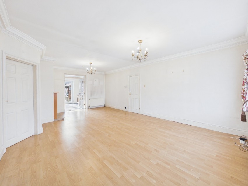 Images for Ashford, Surrey EAID:2640919782 BID:ASH