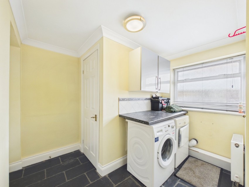 Images for Ashford, Surrey EAID:2640919782 BID:ASH