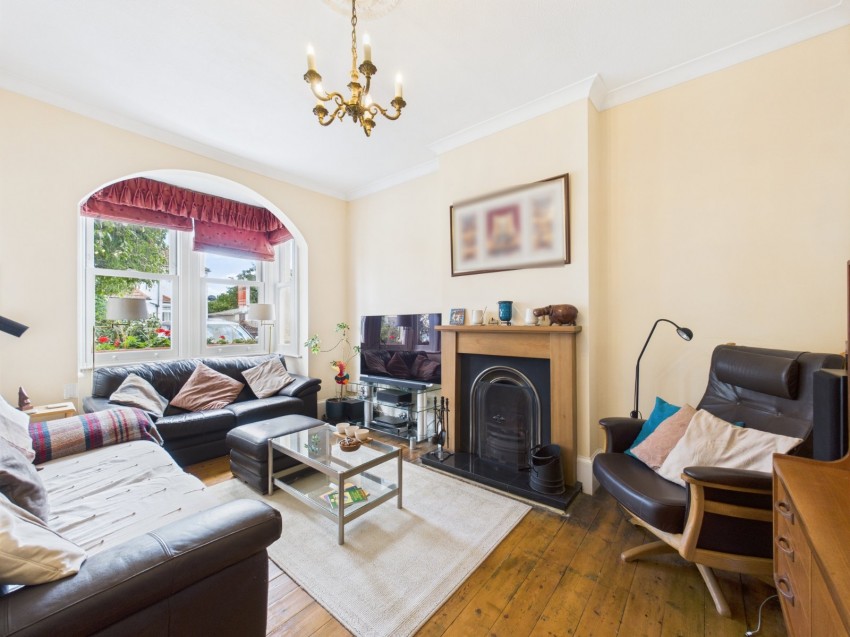 Images for Ashford, Surrey EAID:2640919782 BID:ASH