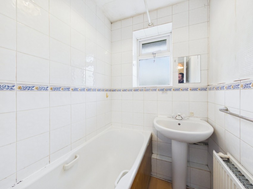 Images for Ashford, Surrey EAID:2640919782 BID:ASH