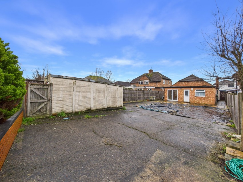 Images for Ashford, Surrey EAID:2640919782 BID:ASH