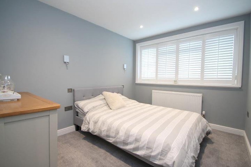 Images for Ashford, Surrey EAID:2640919782 BID:ASH