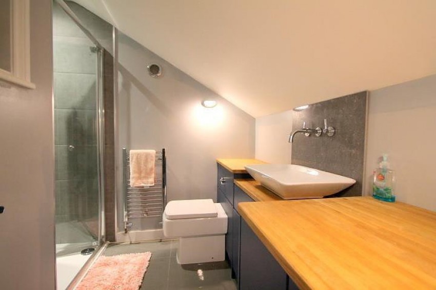 Images for Ashford, Surrey EAID:2640919782 BID:ASH