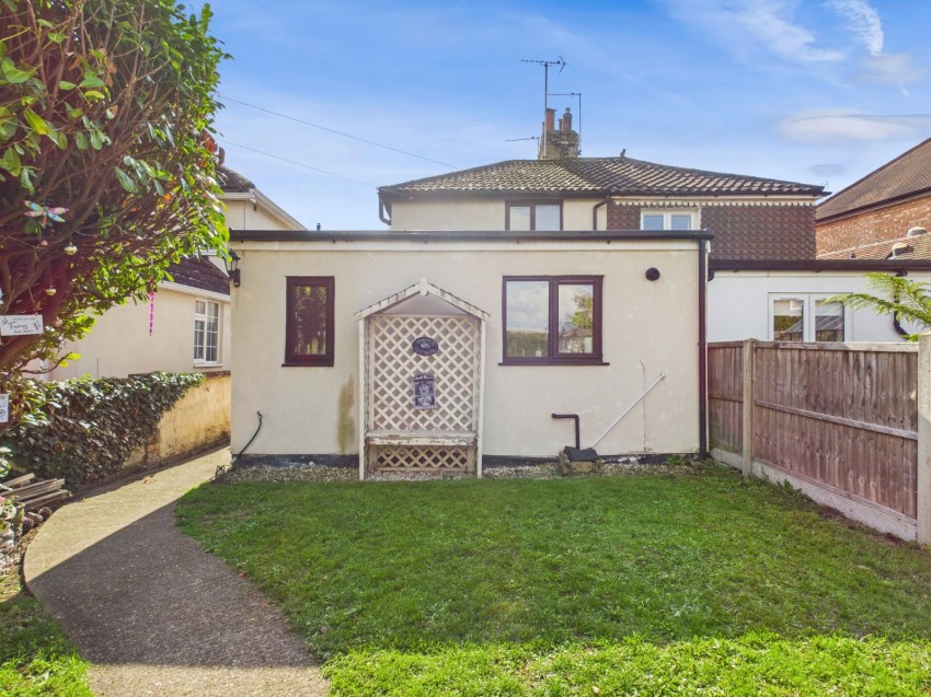 Images for Ashford, Surrey EAID:2640919782 BID:ASH