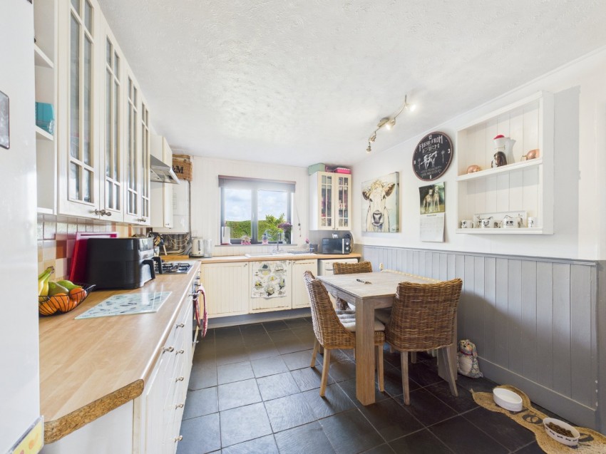 Images for Ashford, Surrey EAID:2640919782 BID:ASH