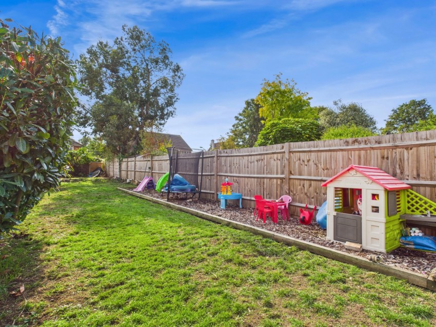 Images for Ashford, Surrey EAID:2640919782 BID:ASH