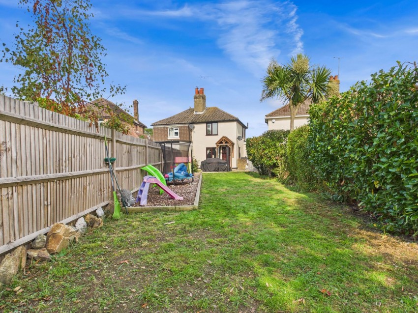 Images for Ashford, Surrey EAID:2640919782 BID:ASH