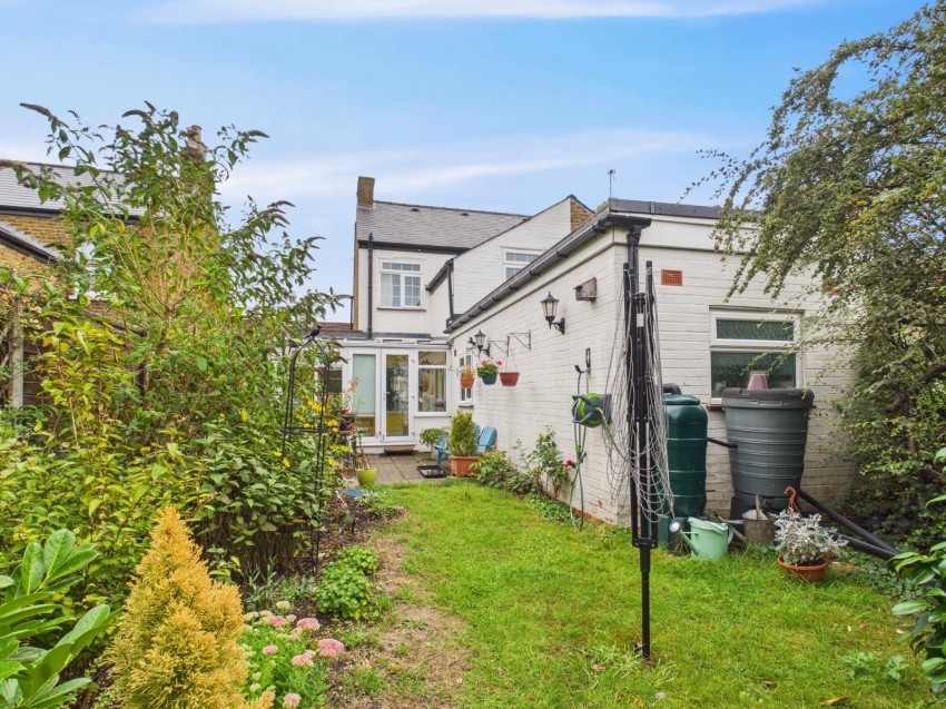 Images for Ashford, Surrey EAID:2640919782 BID:ASH