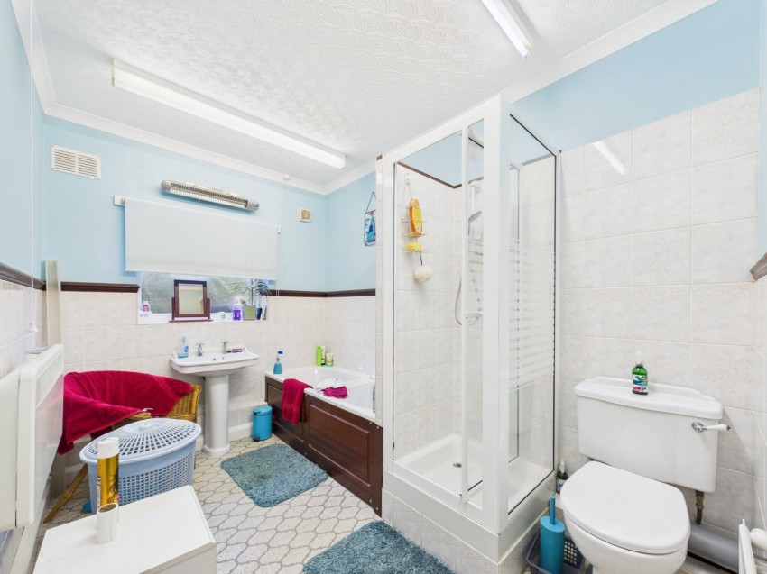 Images for Ashford, Surrey EAID:2640919782 BID:ASH