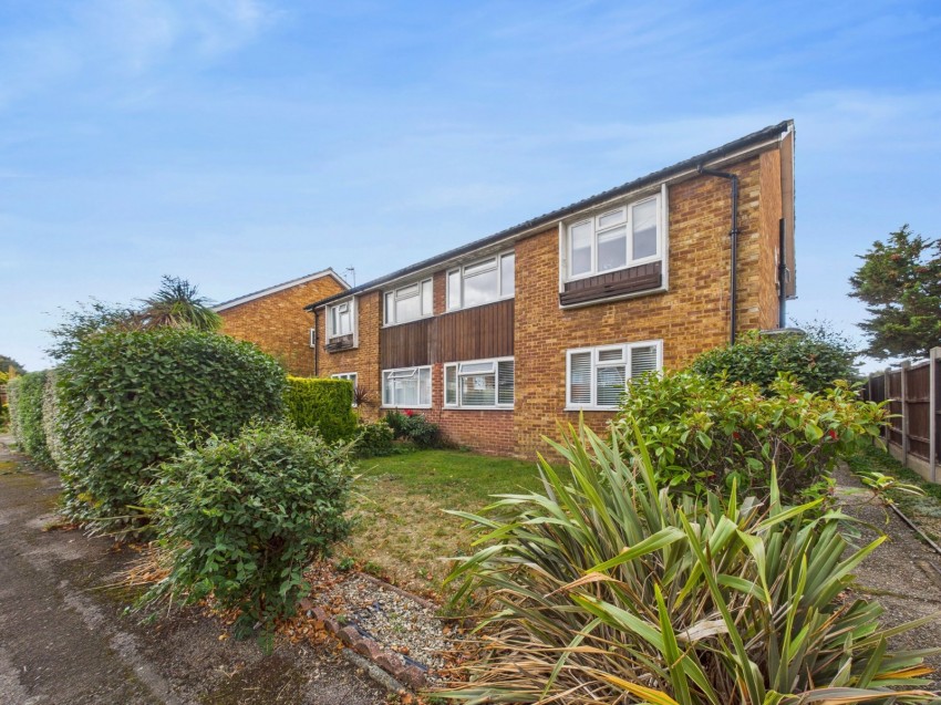 Images for Ashford, Surrey EAID:2640919782 BID:ASH