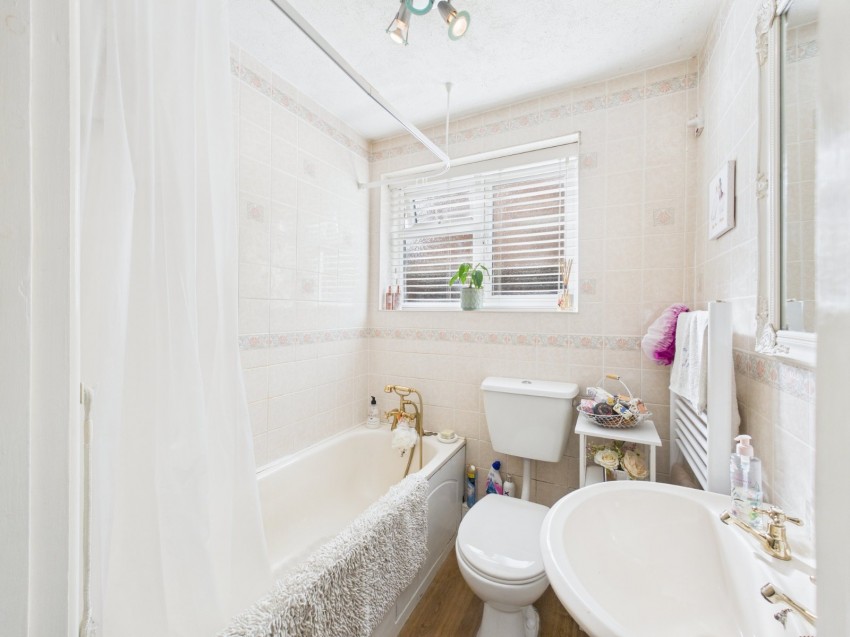 Images for Ashford, Surrey EAID:2640919782 BID:ASH