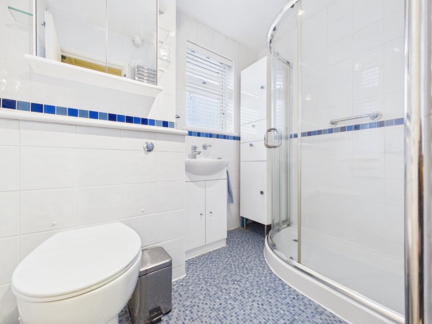 Images for Ashford, Surrey EAID:2640919782 BID:ASH