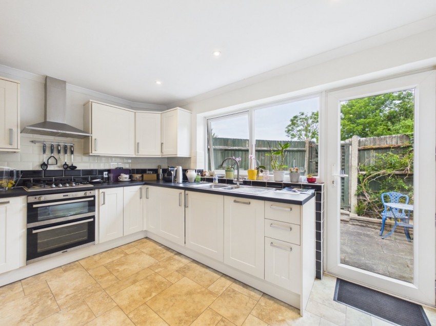 Images for Ashford, Surrey EAID:2640919782 BID:ASH