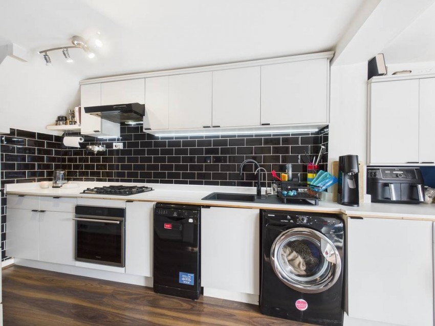 Images for Ashford, Middlesex EAID:2640919782 BID:ASH