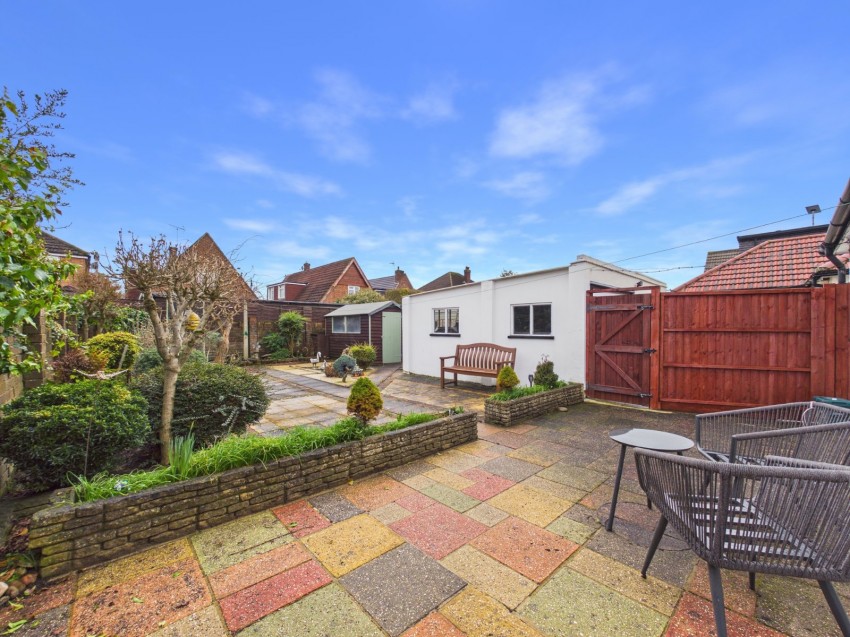 Images for Ashford, Surrey EAID:2640919782 BID:ASH