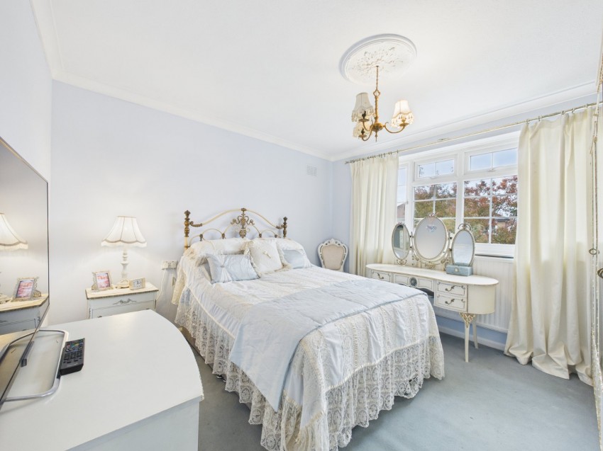 Images for Ashford, Surrey EAID:2640919782 BID:ASH