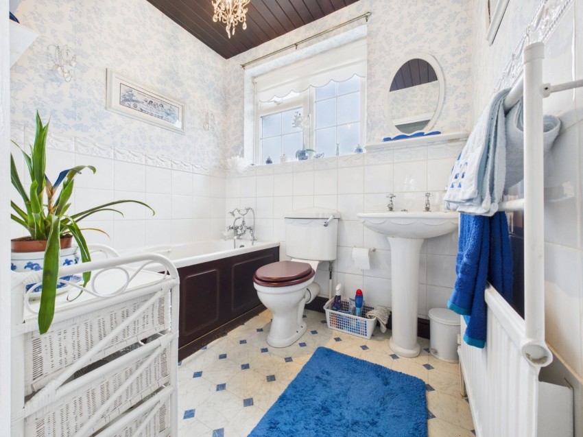 Images for Ashford, Surrey EAID:2640919782 BID:ASH