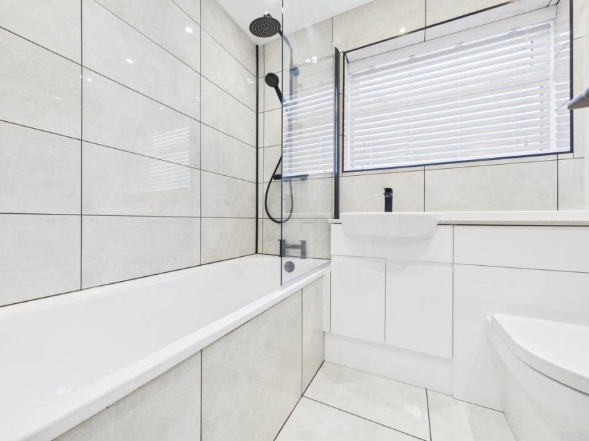 Images for Ashford, Surrey EAID:2640919782 BID:ASH