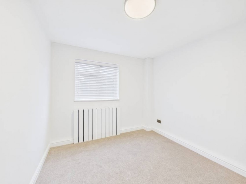 Images for Ashford, Surrey EAID:2640919782 BID:ASH