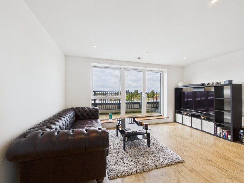 Images for Ashford, Surrey EAID:2640919782 BID:ASH