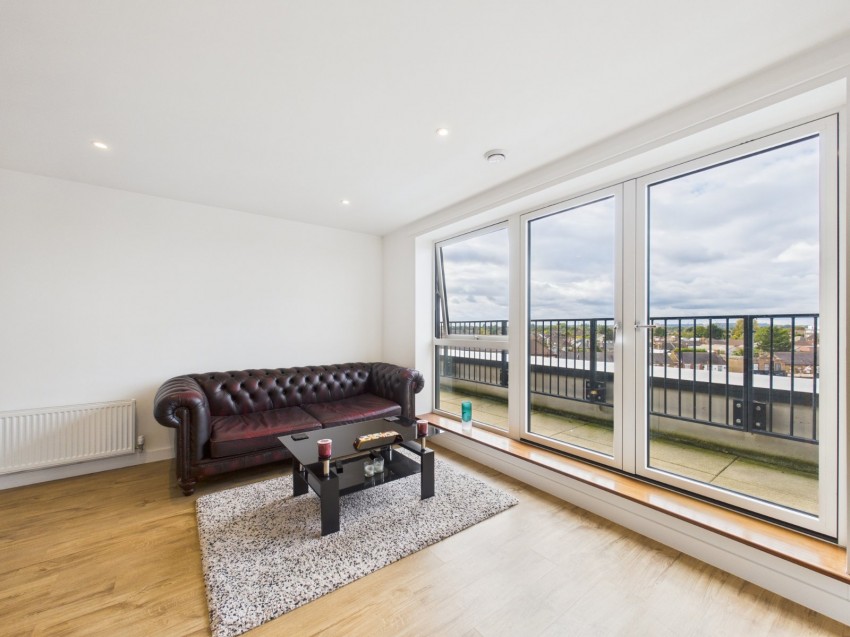 Images for Ashford, Surrey EAID:2640919782 BID:ASH