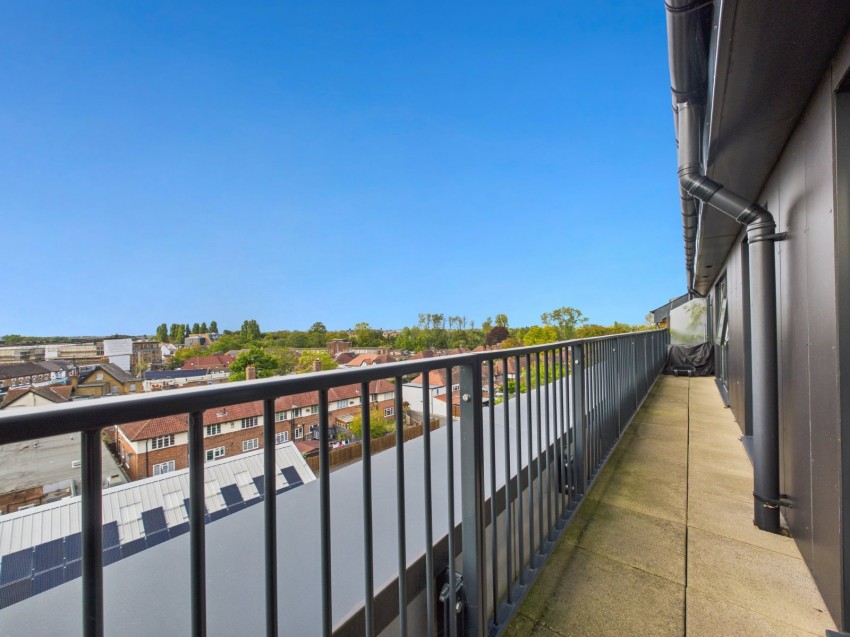 Images for Ashford, Surrey EAID:2640919782 BID:ASH