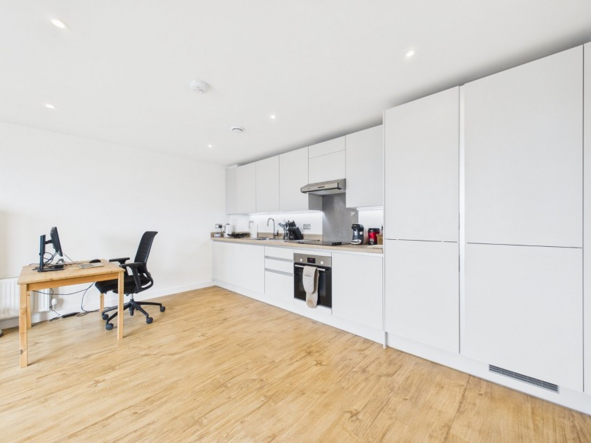 Images for Ashford, Surrey EAID:2640919782 BID:ASH