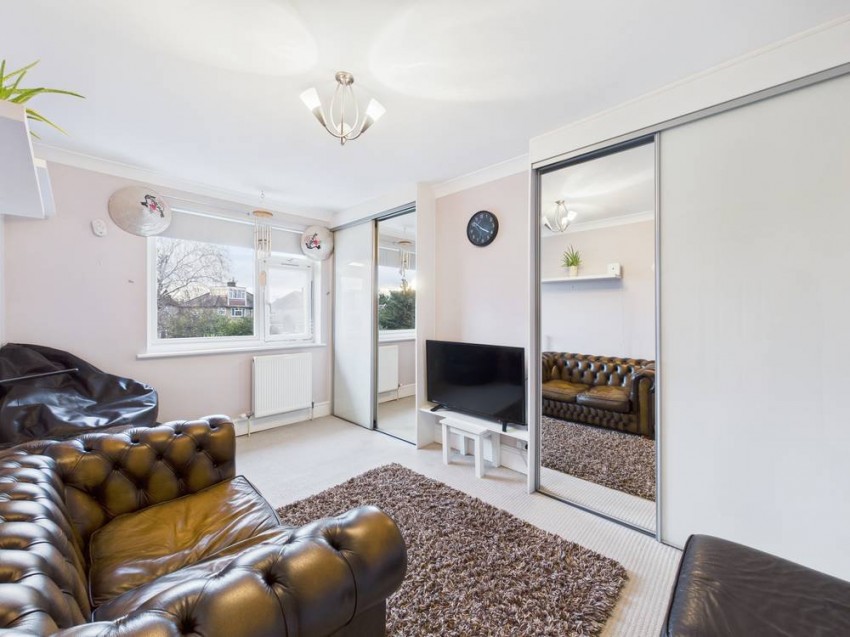 Images for Ashford, Surrey EAID:2640919782 BID:ASH