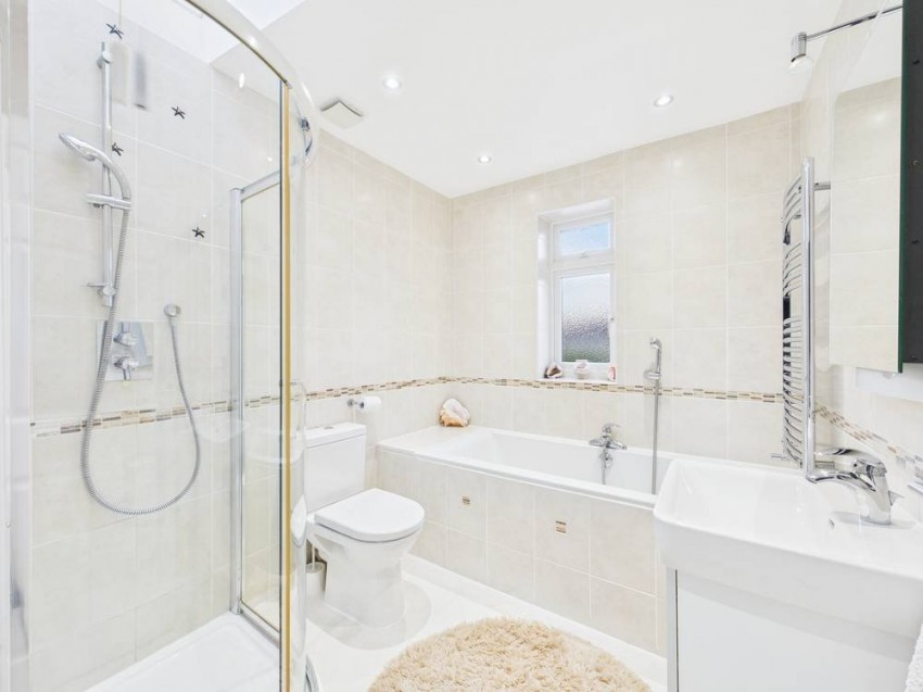 Images for Ashford, Surrey EAID:2640919782 BID:ASH