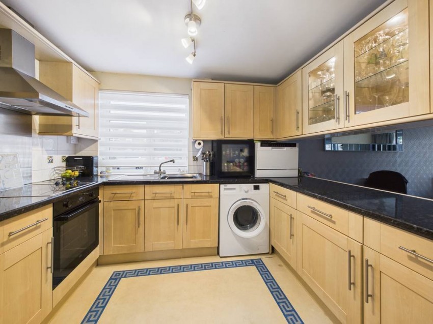 Images for Ashford, Surrey EAID:2640919782 BID:ASH