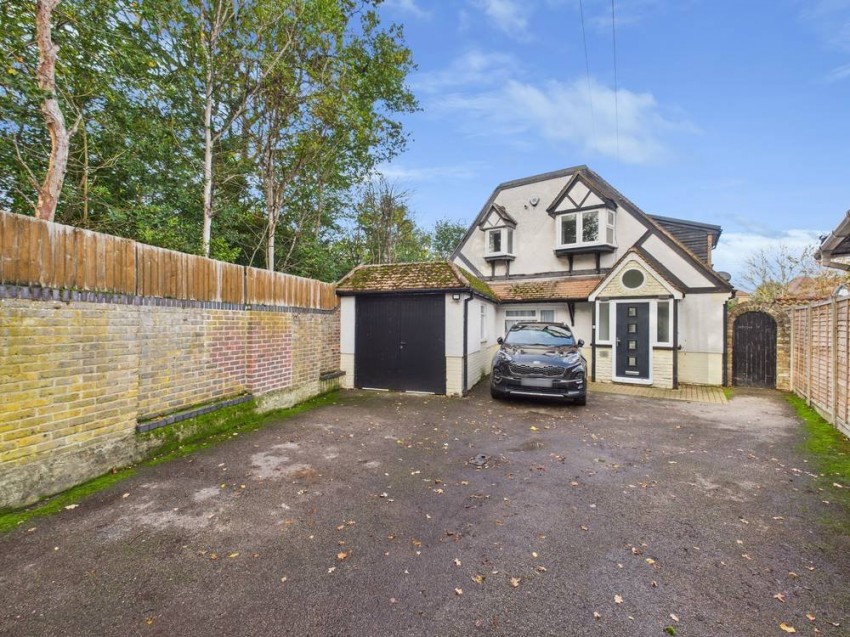 Images for Ashford, Surrey EAID:2640919782 BID:ASH