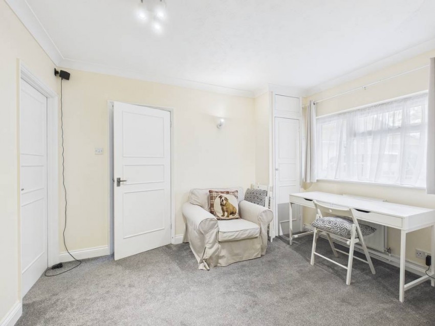Images for Ashford, Surrey EAID:2640919782 BID:ASH
