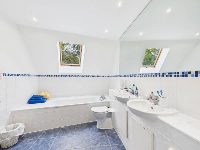Images for Ashford, Surrey EAID:2640919782 BID:ASH