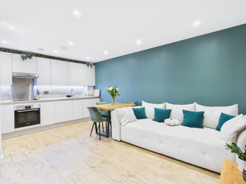 Images for Ashford, Surrey EAID:2640919782 BID:ASH