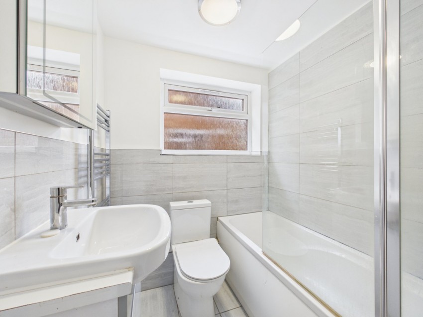 Images for Ashford, Surrey EAID:2640919782 BID:ASH
