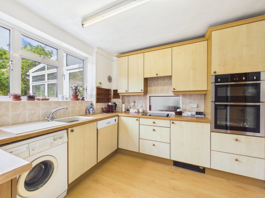 Images for Ashford, Surrey EAID:2640919782 BID:ASH