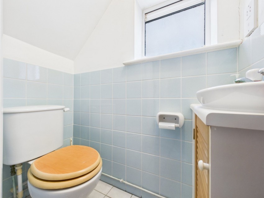 Images for Ashford, Surrey EAID:2640919782 BID:ASH